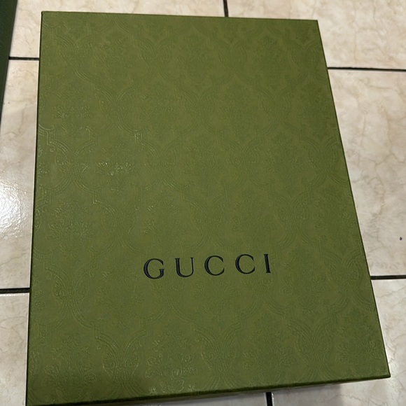 Gucci flashtrek sneakers only used one time for photo shoots - Picture 12 of 12